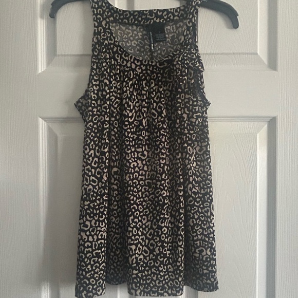 Saint Tropez West Sleeveless Leopard Print Blouse with Tie Scoop Neck Detail, SM - Picture 1 of 5